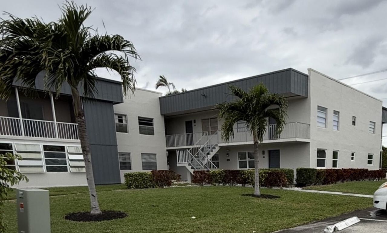 215 E Normandy E, Unit 215, Delray Beach, FL 33484 Photo