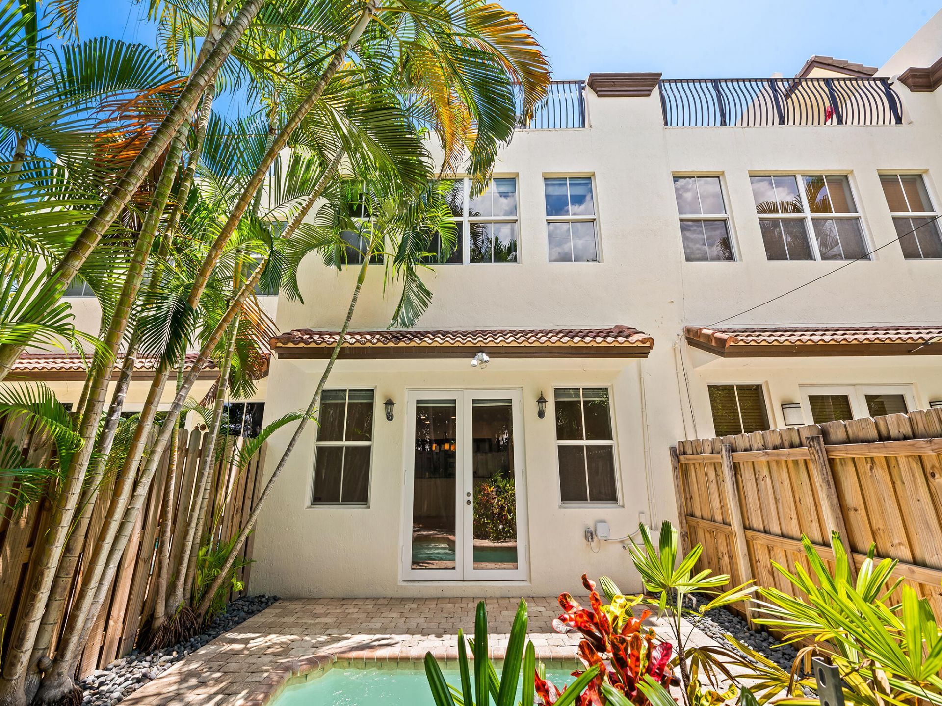 1423 NE 26th Avenue, Unit 1423, Fort Lauderdale, FL 33304 Photo