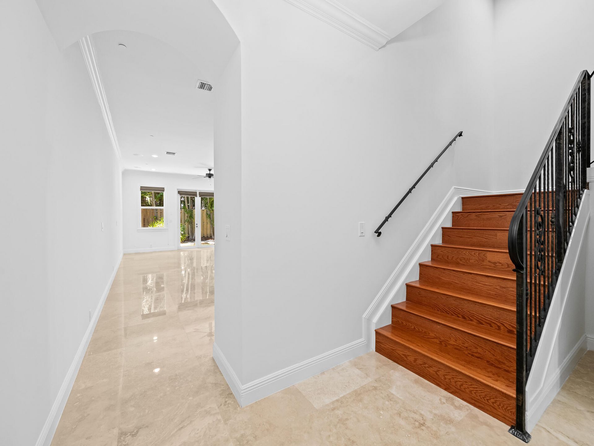 1423 NE 26th Avenue, Unit 1423, Fort Lauderdale, FL 33304 Photo