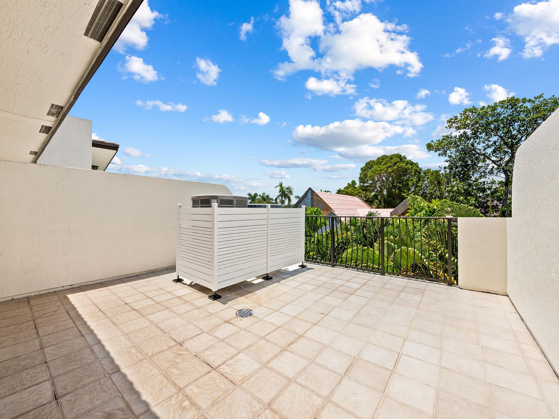 1423 NE 26th Avenue, Unit 1423, Fort Lauderdale, FL 33304 Photo
