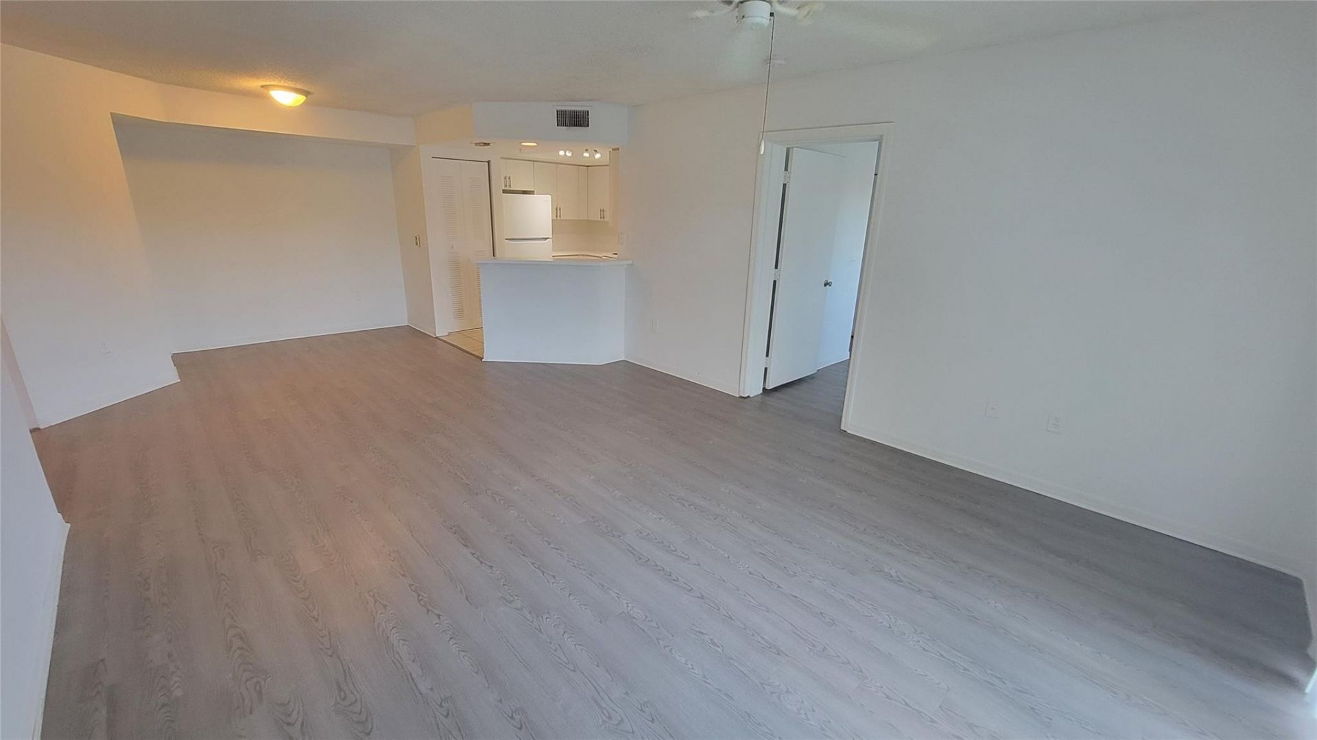 4163 N Haverhill Road, Unit 1203, West Palm Beach, FL 33417 Photo