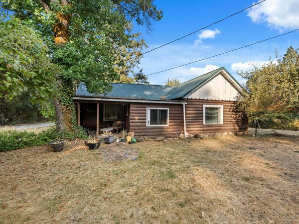 3580 Rockydale Road, Cave Junction, OR 97523