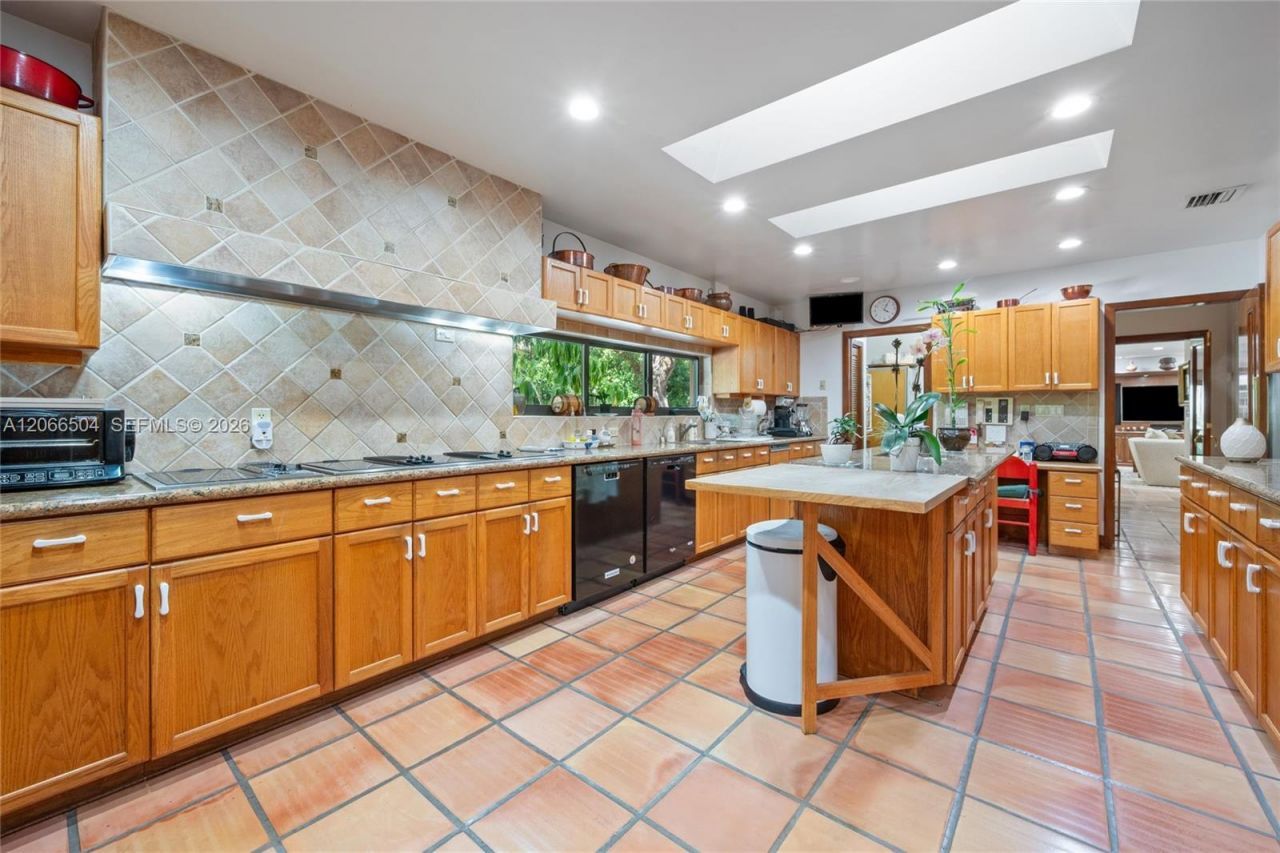9490 Old Cutler Ln , Coral Gables, FL 33156 Photo