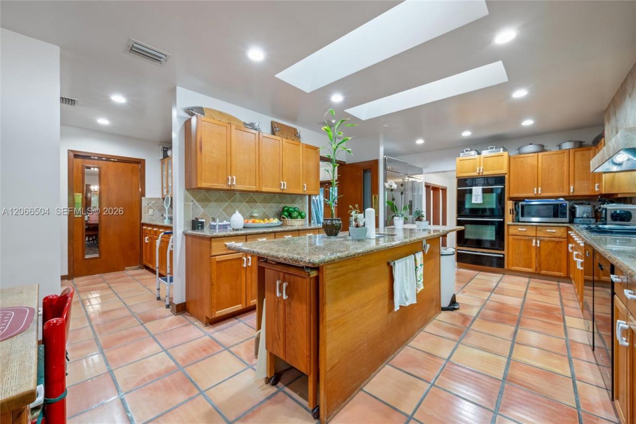 9490 Old Cutler Ln , Coral Gables, FL 33156 Photo