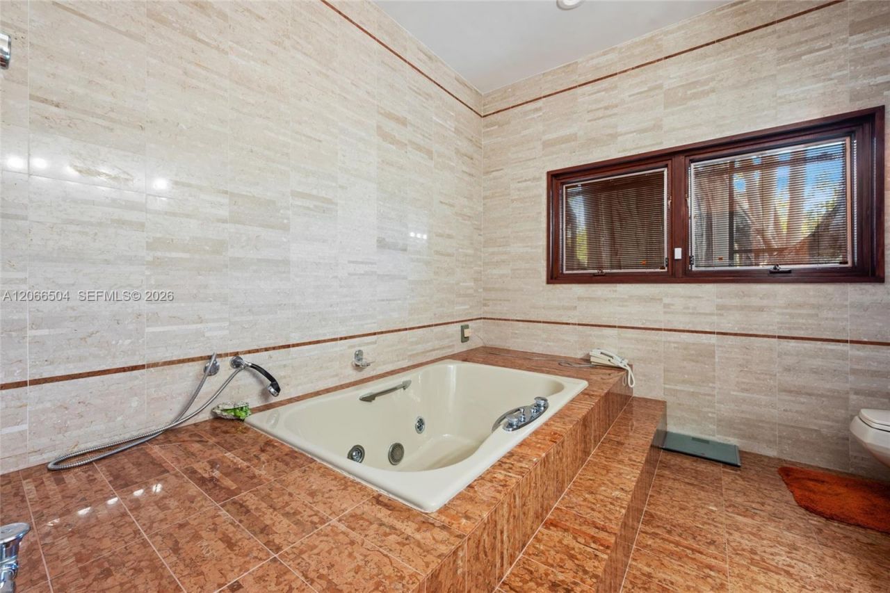 9490 Old Cutler Ln , Coral Gables, FL 33156 Photo