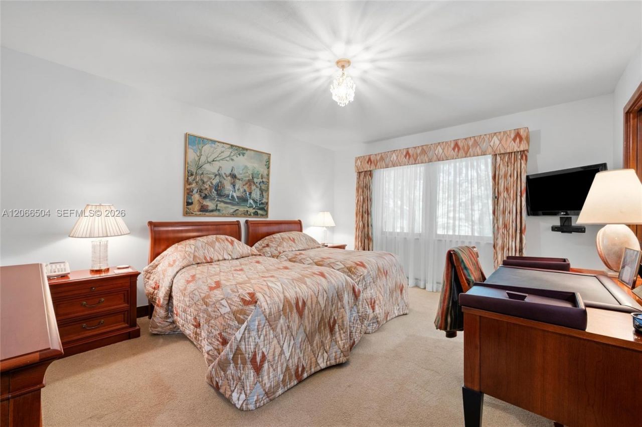 9490 Old Cutler Ln , Coral Gables, FL 33156 Photo