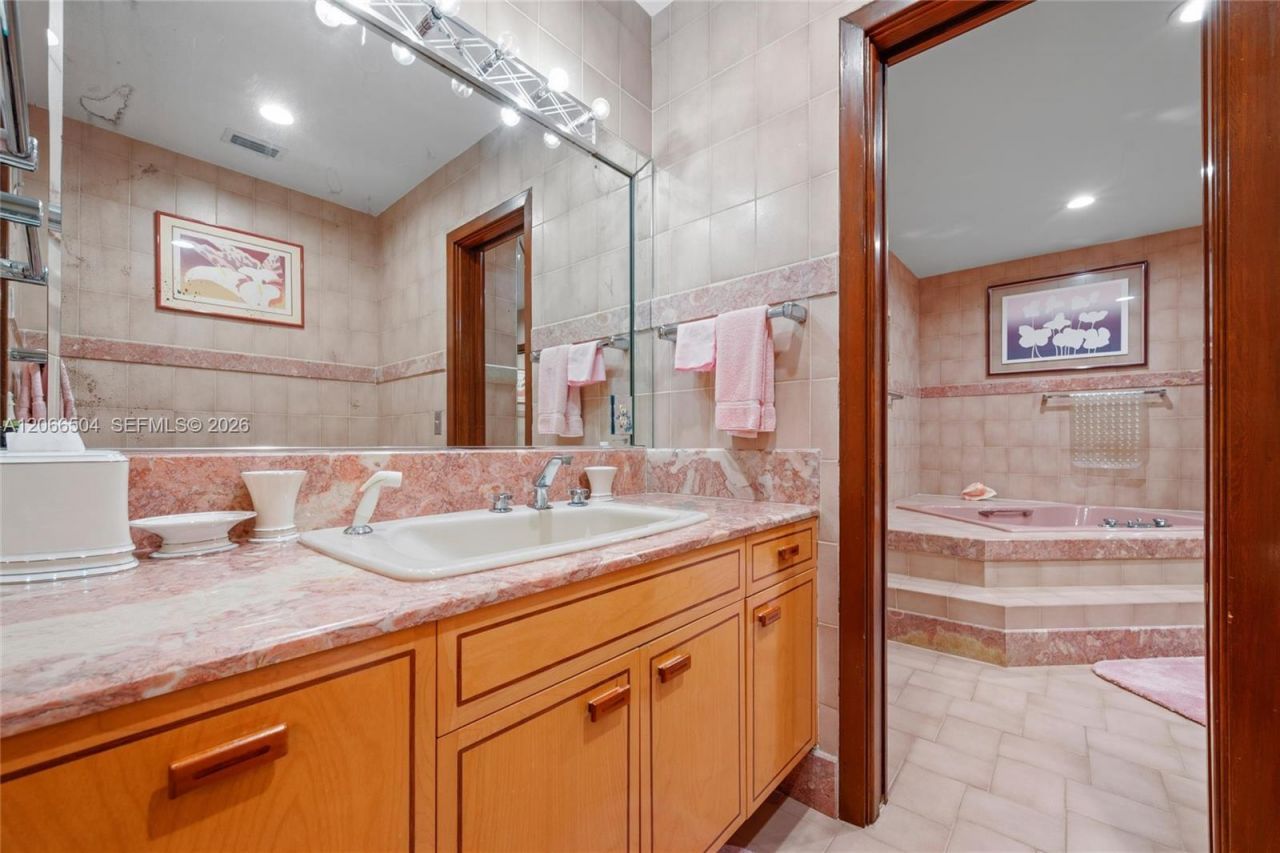 9490 Old Cutler Ln , Coral Gables, FL 33156 Photo