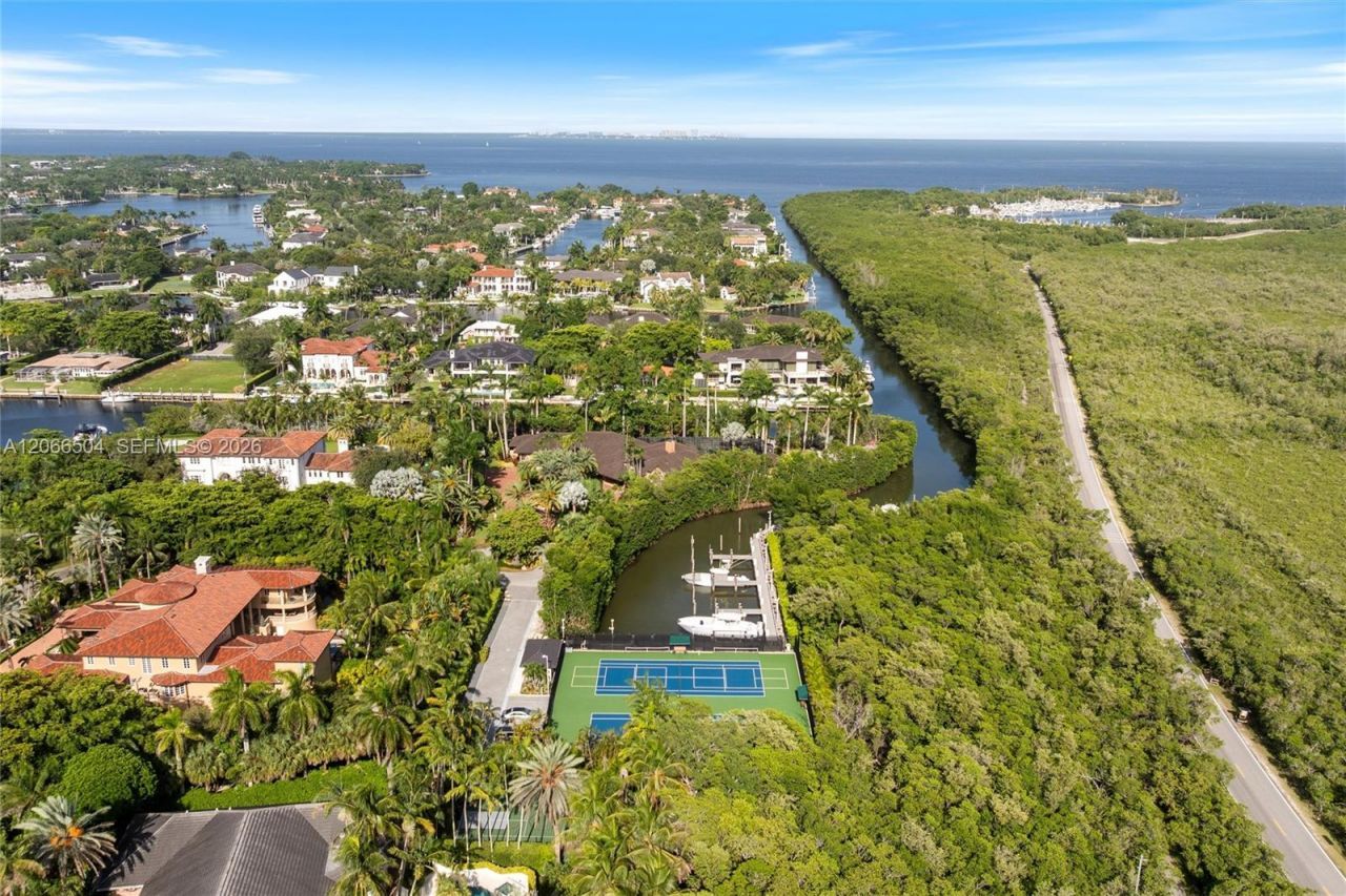 9490 Old Cutler Ln , Coral Gables, FL 33156 Photo