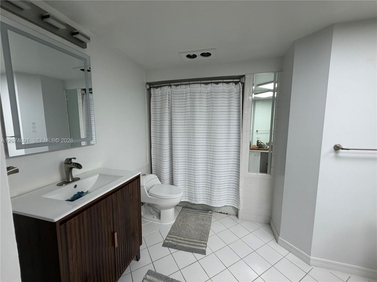 3111 N Ocean Dr, Unit 1611, Hollywood, FL 33019 Photo