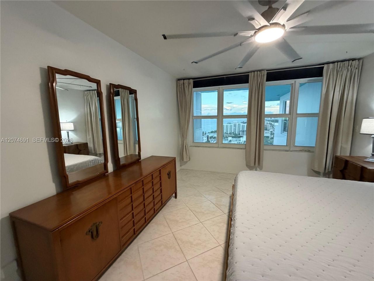 3111 N Ocean Dr, Unit 1611, Hollywood, FL 33019 Photo
