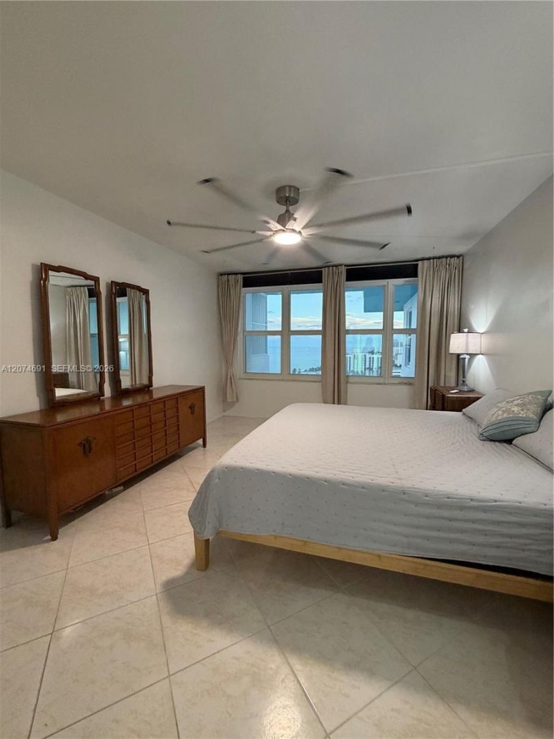 3111 N Ocean Dr, Unit 1611, Hollywood, FL 33019 Photo