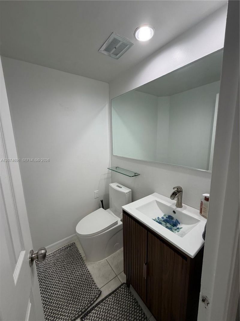 3111 N Ocean Dr, Unit 1611, Hollywood, FL 33019 Photo