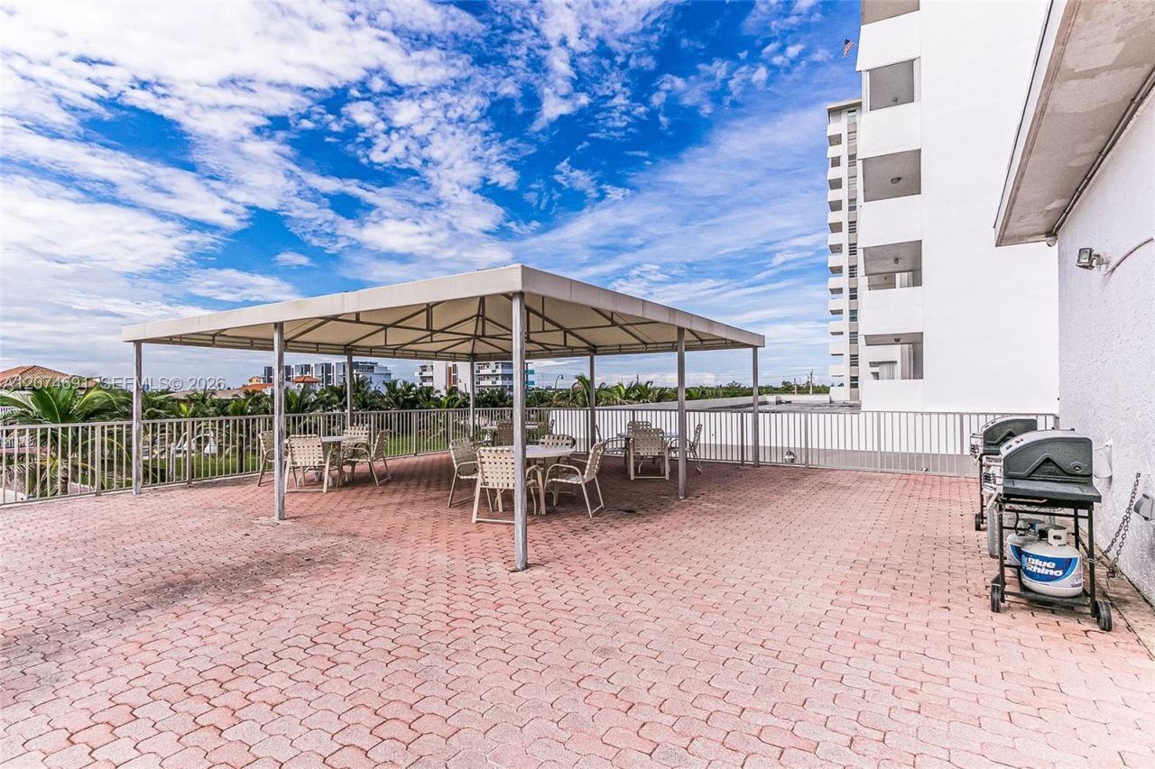 3111 N Ocean Dr , Unit 1611, Hollywood, FL 33019 Photo