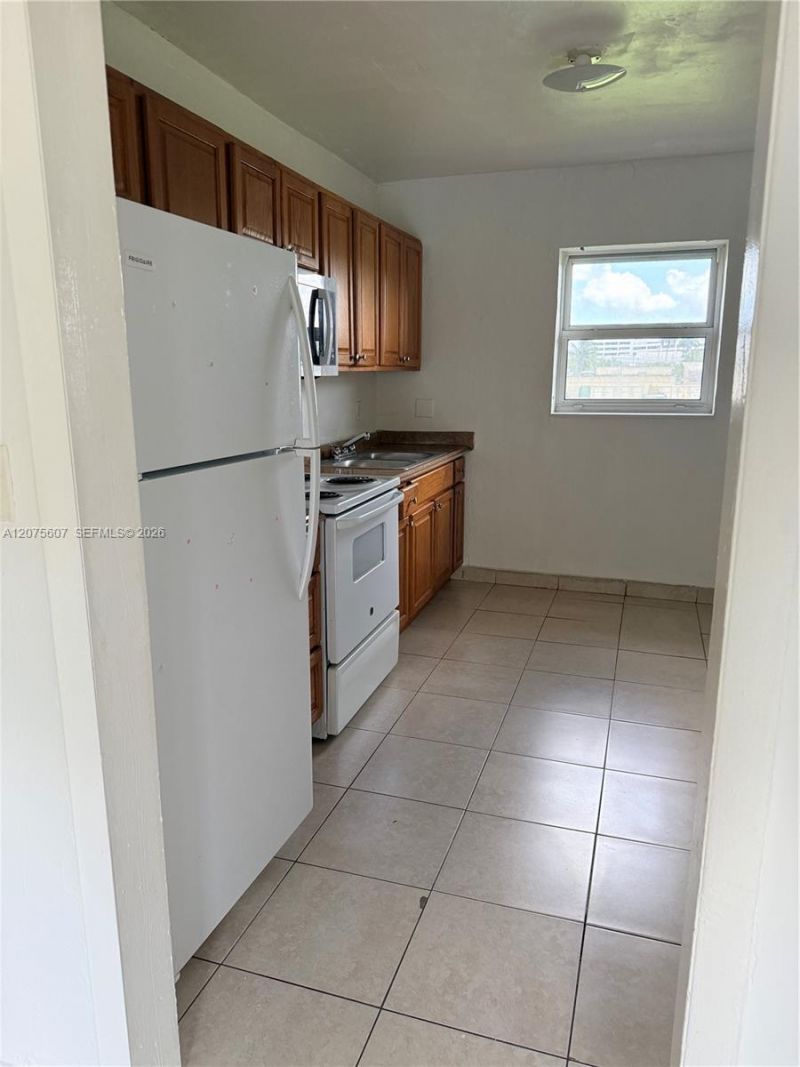 520 SW Krome Ter, Unit 4, Homestead, FL 33030 Photo
