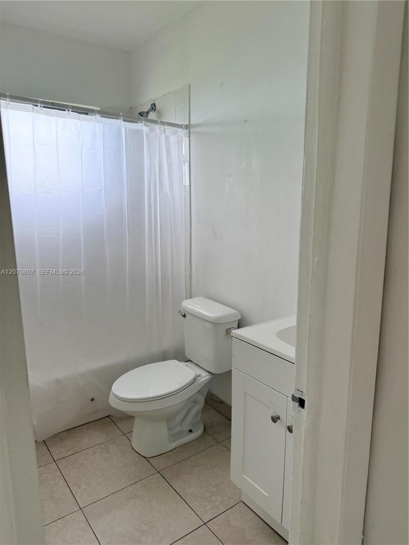 520 SW Krome Ter, Unit 4, Homestead, FL 33030 Photo