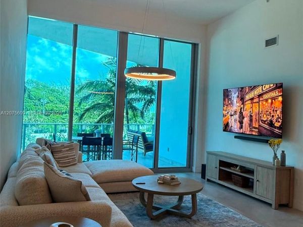 701 N Fort Lauderdale Beach Blvd, Unit 214, Fort Lauderdale, FL 33304