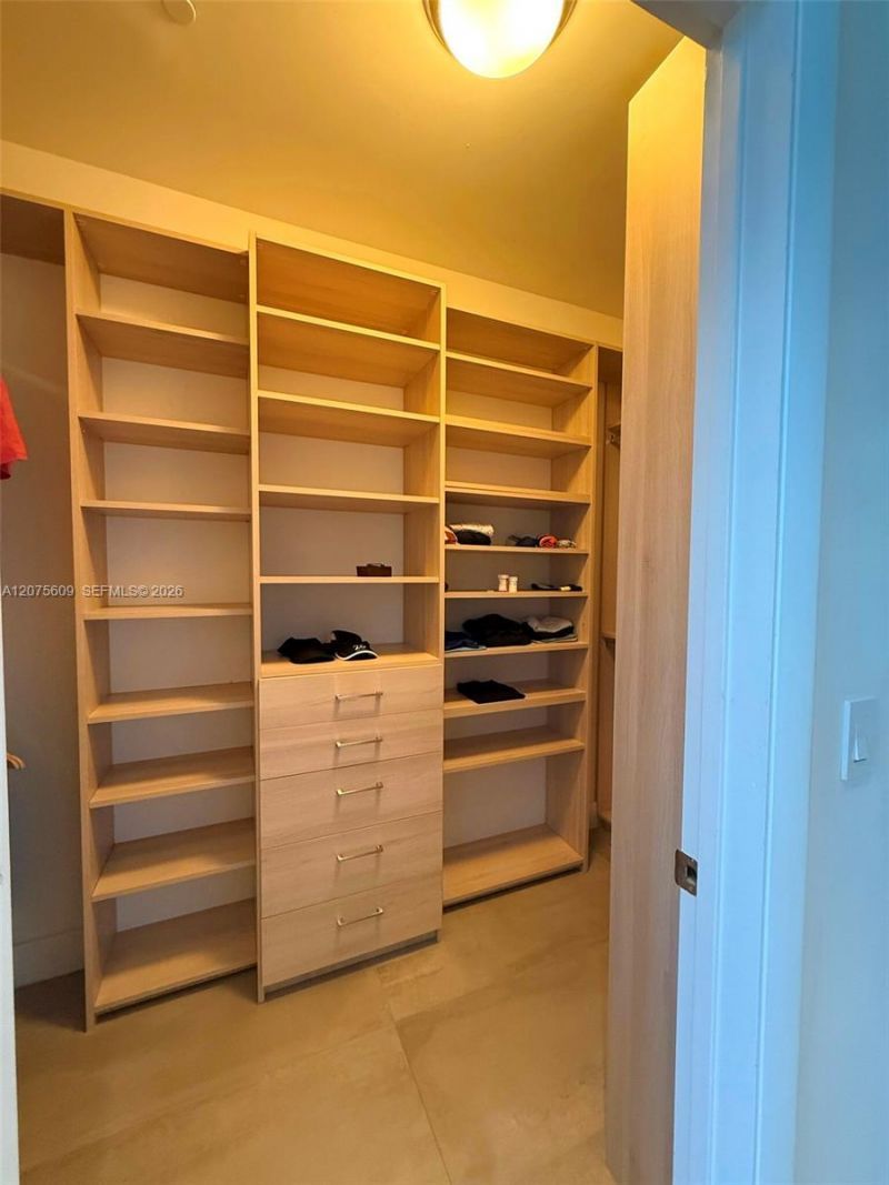701 N Fort Lauderdale Beach Blvd, Unit 214, Fort Lauderdale, FL 33304 Photo