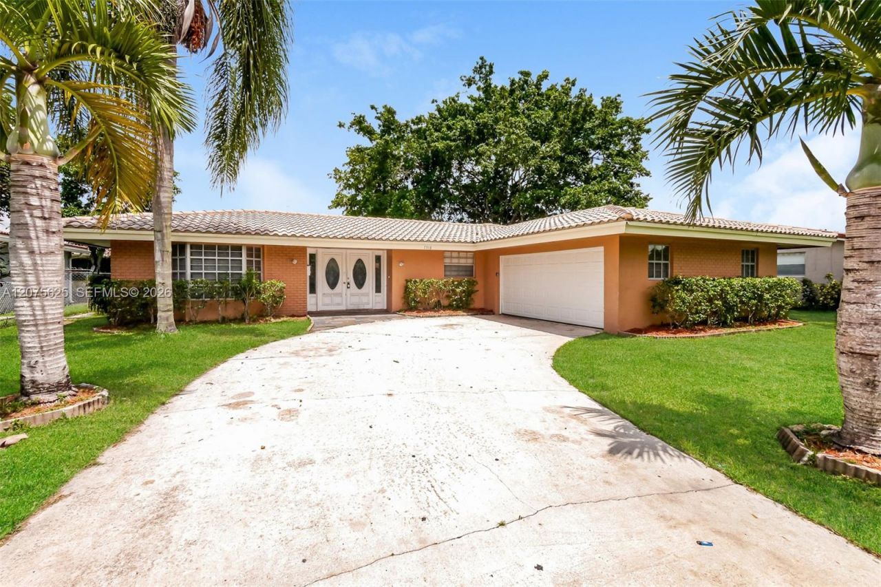 7518 NW 42nd Dr, Coral Springs, FL 33065 Main Photo