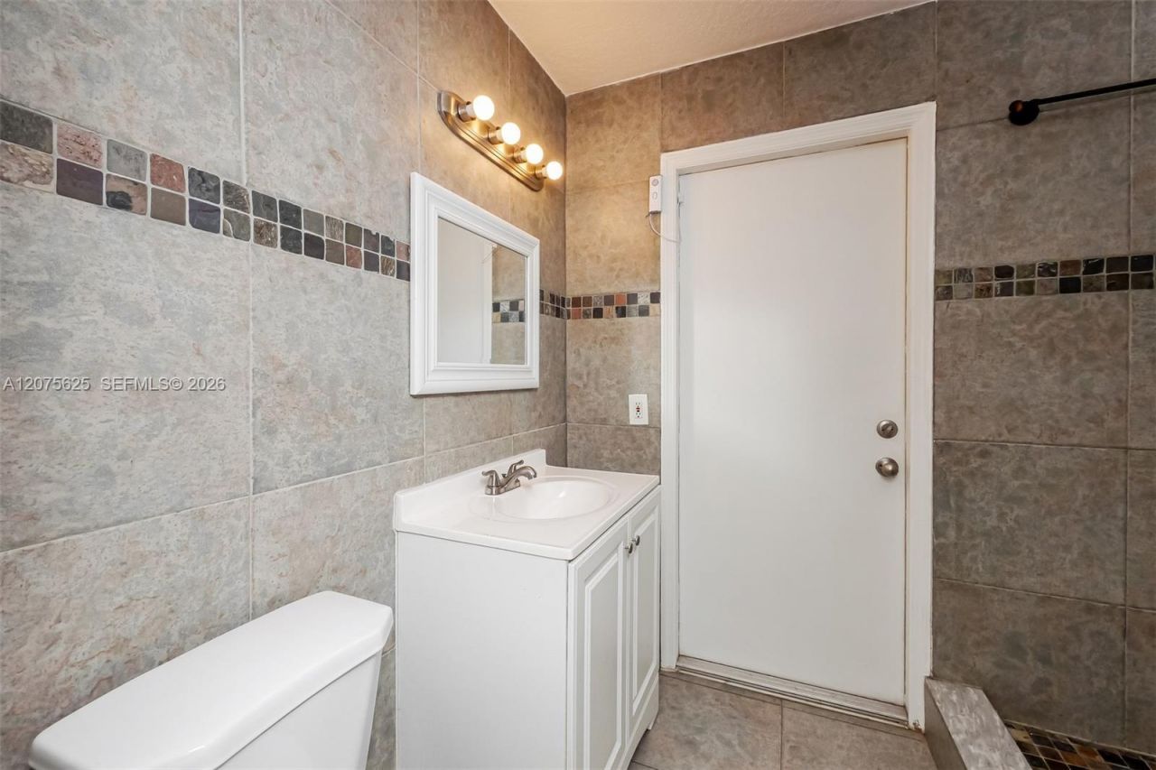 7518 NW 42nd Dr, Coral Springs, FL 33065 Photo