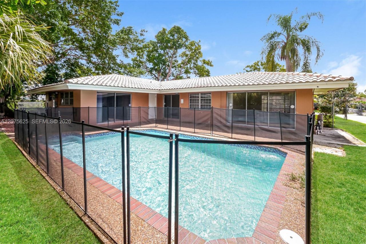 7518 NW 42nd Dr, Coral Springs, FL 33065 Photo