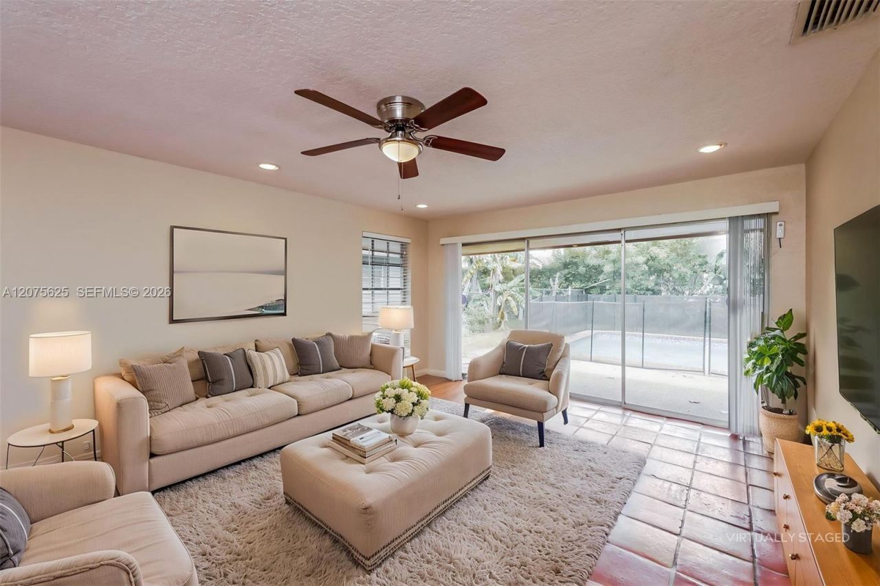 7518 NW 42nd Dr, Coral Springs, FL 33065 Photo