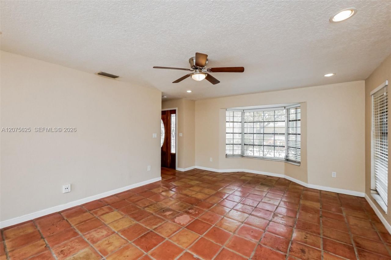 7518 NW 42nd Dr, Coral Springs, FL 33065 Photo
