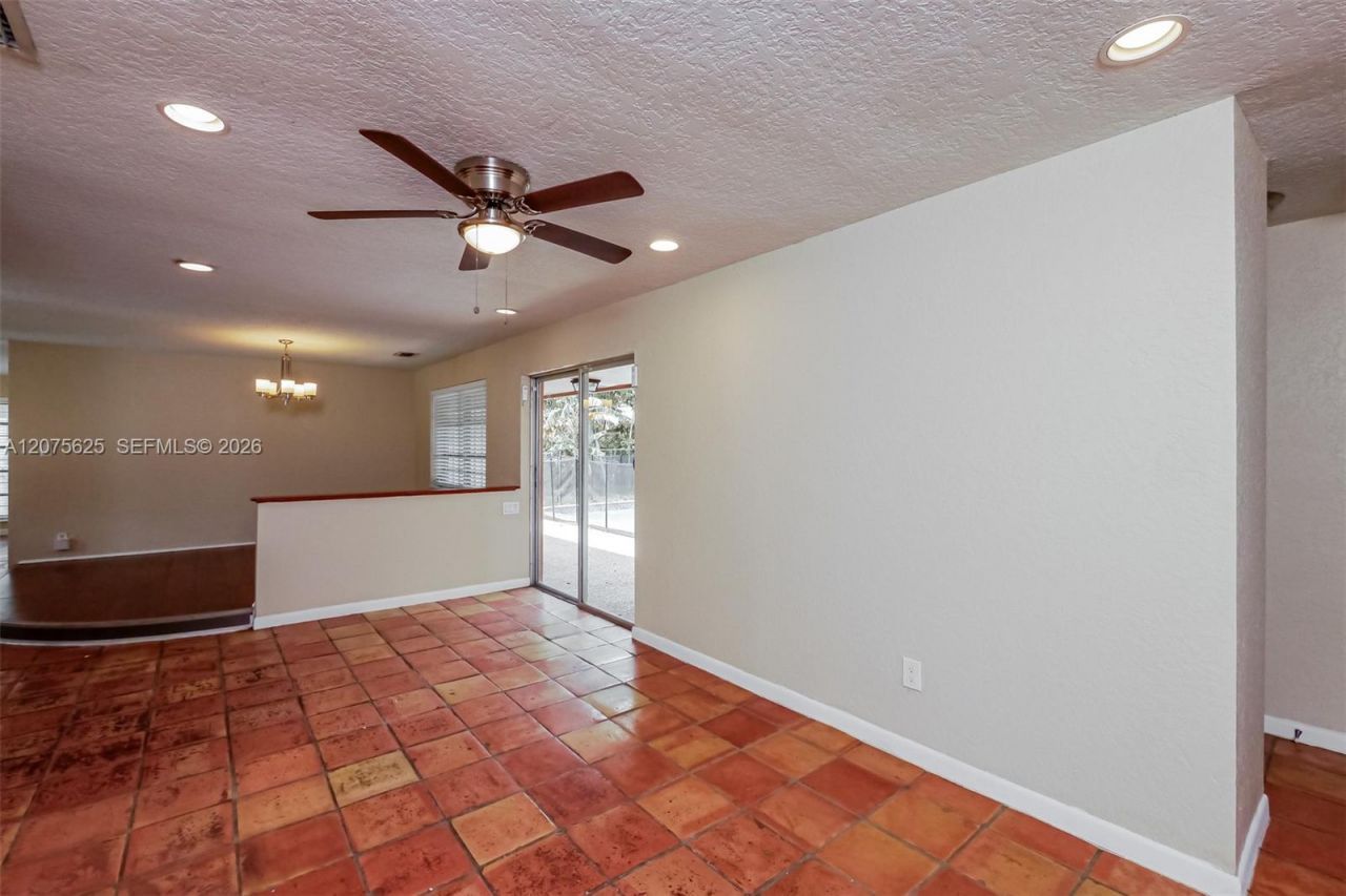 7518 NW 42nd Dr, Coral Springs, FL 33065 Photo