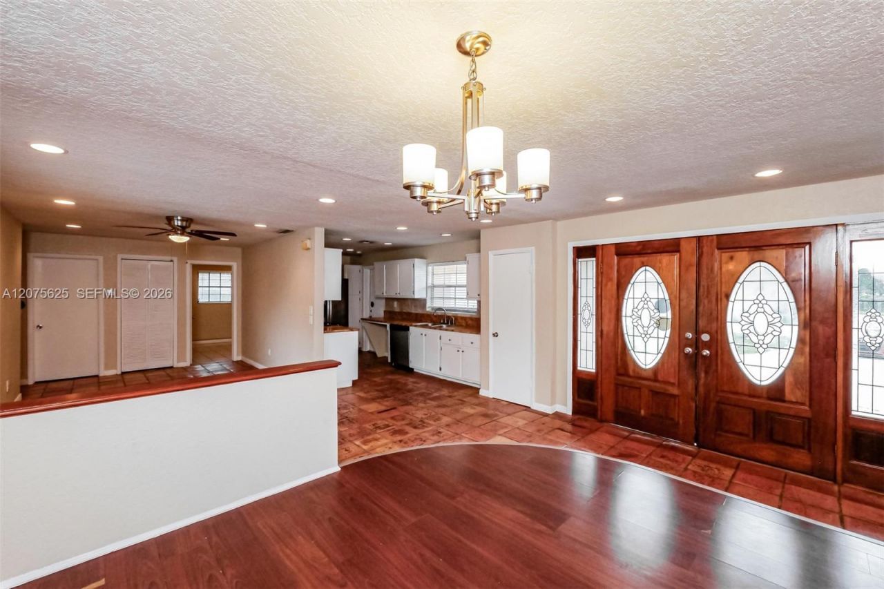 7518 NW 42nd Dr, Coral Springs, FL 33065 Photo
