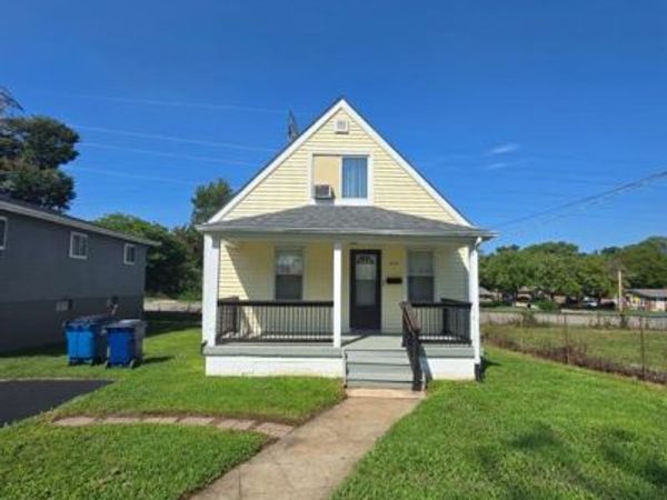 6301 Madison Avenue, Berkeley, MO 63134