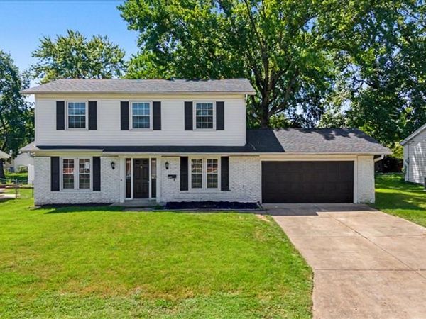 750 Lamplight Lane, Hazelwood, MO 63042