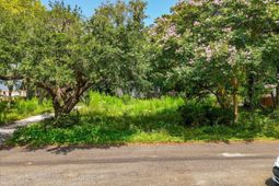 452 Lindberg Street photo 4