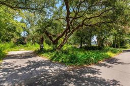 452 Lindberg Street photo 4