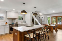 806 Law Lane photo 4