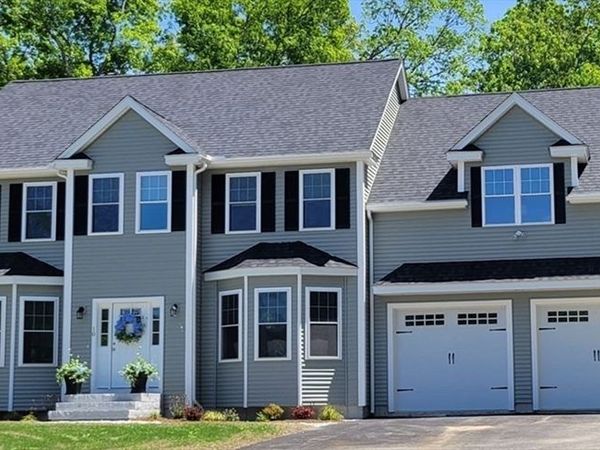 10 Wisteria Ln, Maynard, MA 01754
