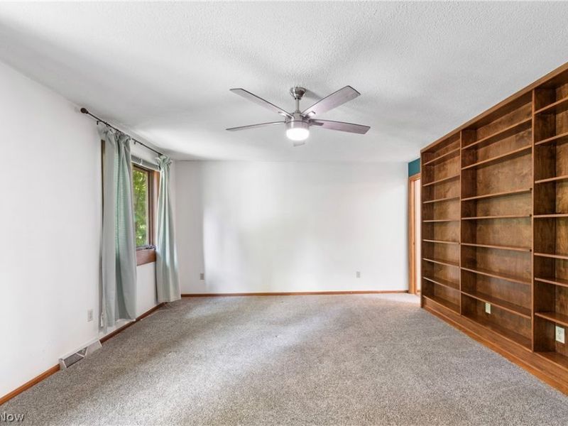 2317 Raintree Street NE, Canton, OH 44705 Photo 42