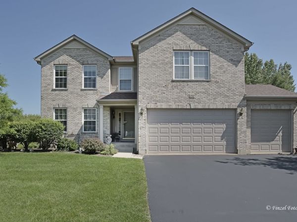 232 Johnson Street , Hampshire, IL 60140