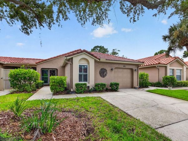 495 ST TROPEZ CIRCLE NE, ST PETERSBURG, FL 33703