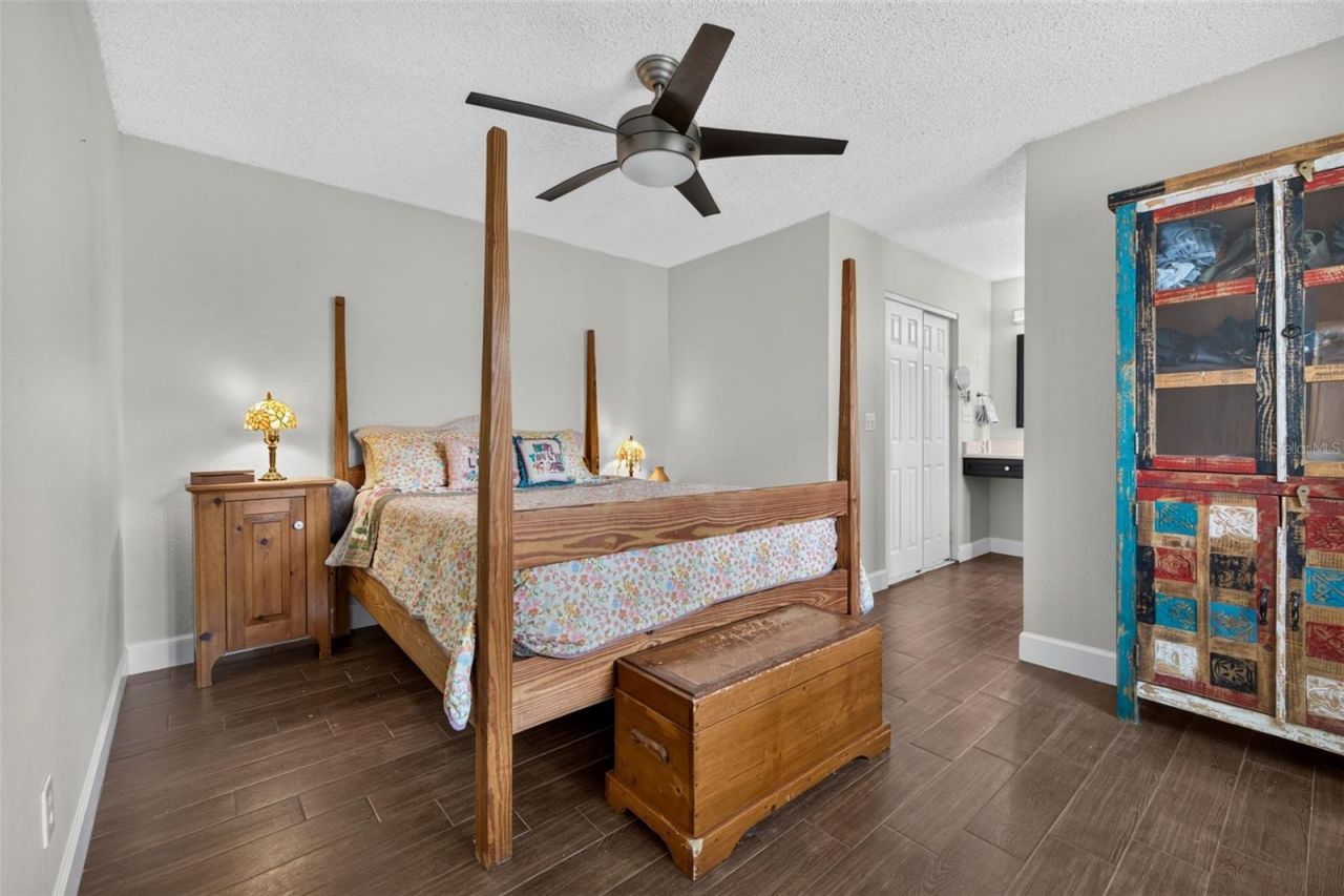 495 St Tropez Circle Ne, Saint Petersburg, FL 33703 Photo