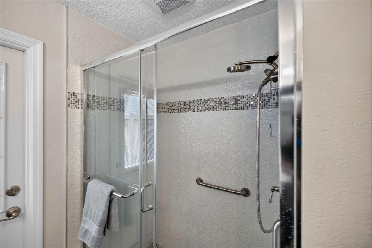 495 St Tropez Circle Ne, Saint Petersburg, FL 33703 Photo