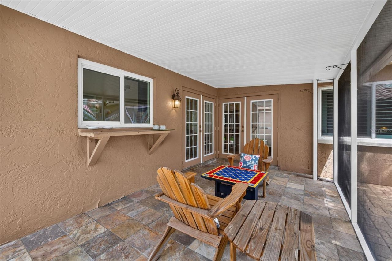 495 St Tropez Circle Ne, Saint Petersburg, FL 33703 Photo