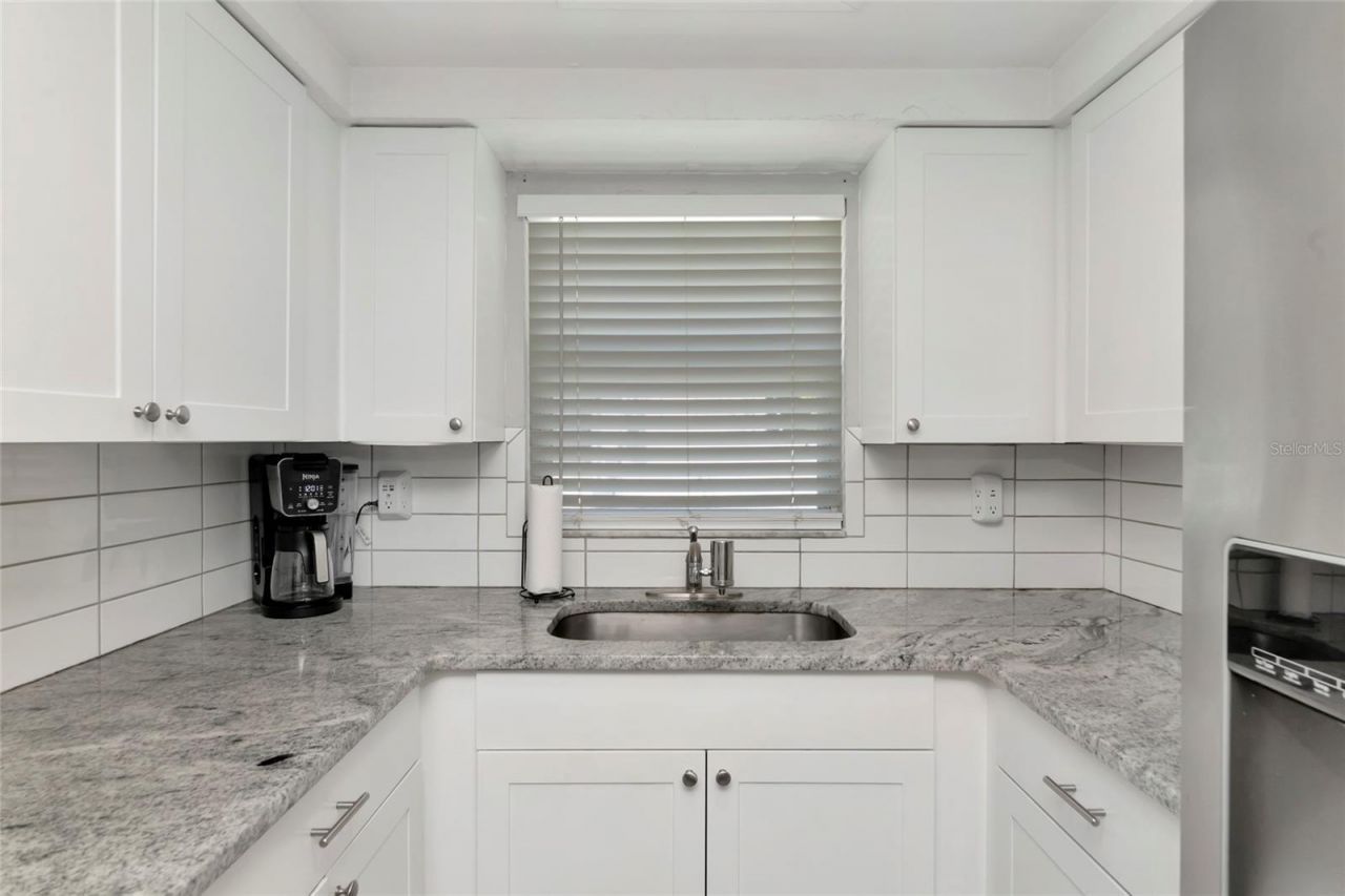 2951 Edgewood Lane, Sarasota, FL 34231 Photo