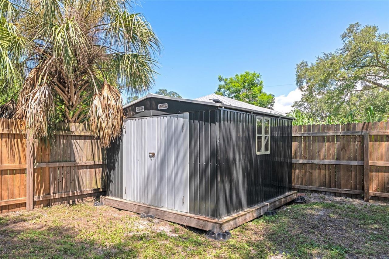 2951 Edgewood Lane, Sarasota, FL 34231 Photo