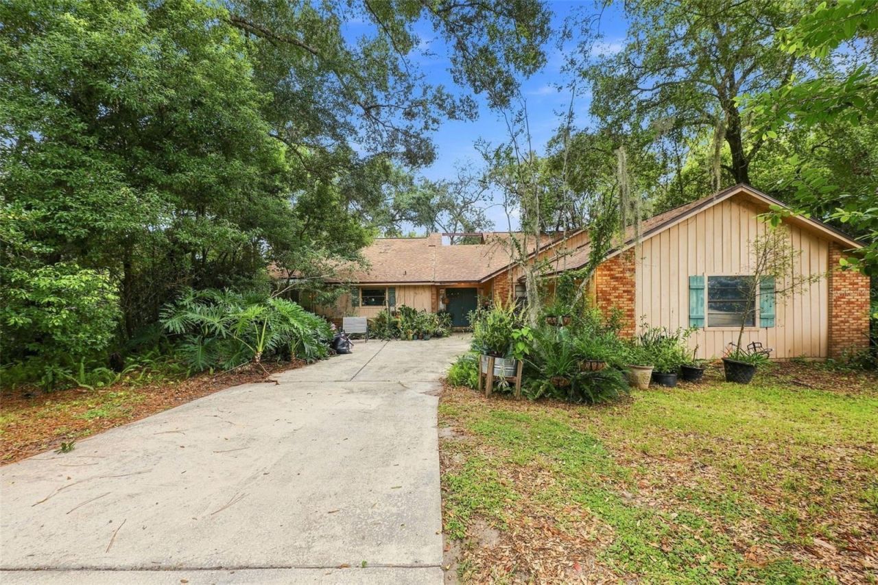 552 Whispering Oak Lane, Apopka, FL 32712 Main Photo