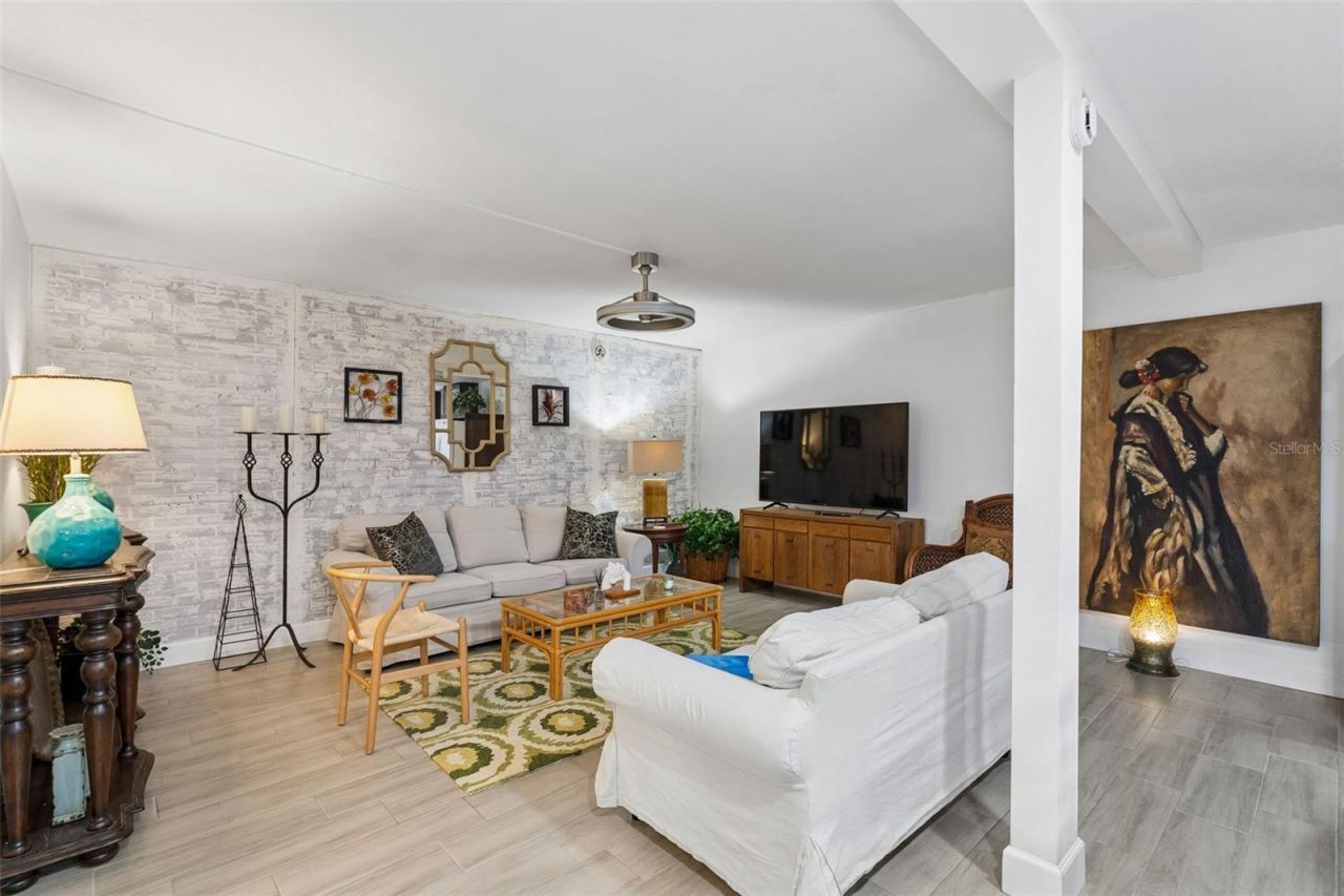 638 Sausalito Boulevard, Unit B5, Casselberry, FL 32707 Photo