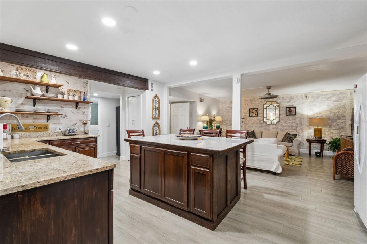 638 Sausalito Boulevard, Unit B5, Casselberry, FL 32707 Photo