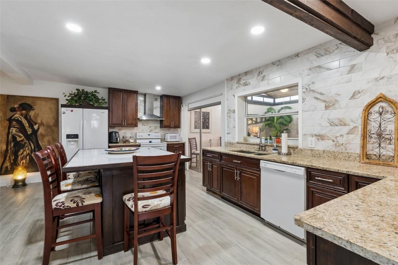 638 Sausalito Boulevard, Unit B5, Casselberry, FL 32707 Photo