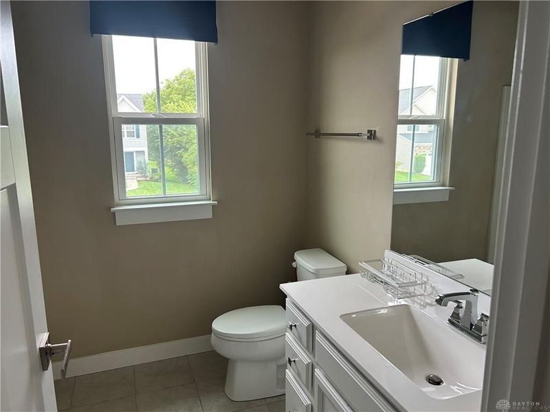 384 Warm Springs Drive, Fairborn, OH 45459 Photo 10