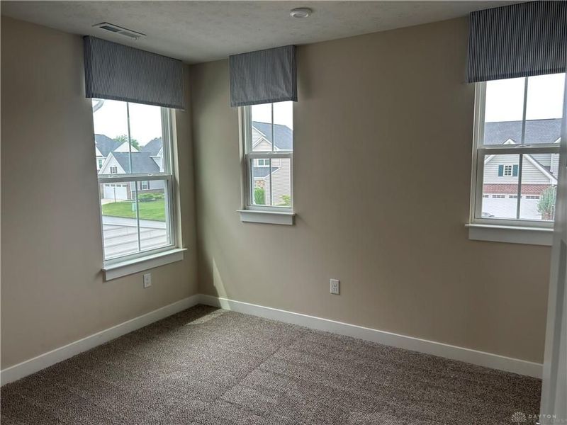 384 Warm Springs Drive, Fairborn, OH 45459 Photo 11