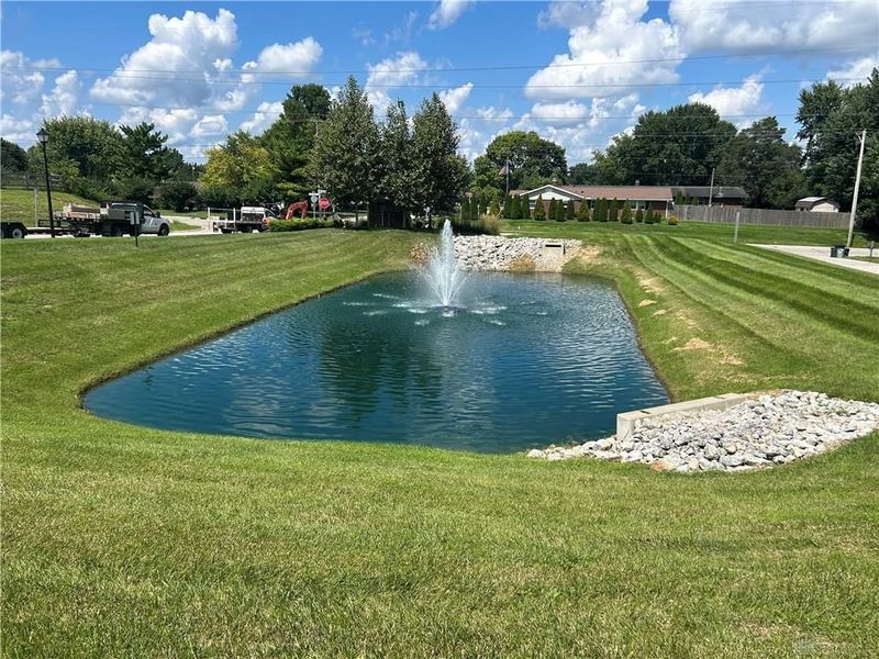 384 Warm Springs Drive, Fairborn, OH 45459 Photo 16