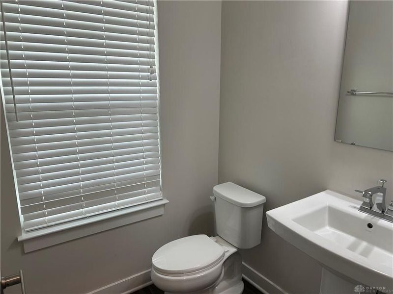 384 Warm Springs Drive, Fairborn, OH 45459 Photo 6